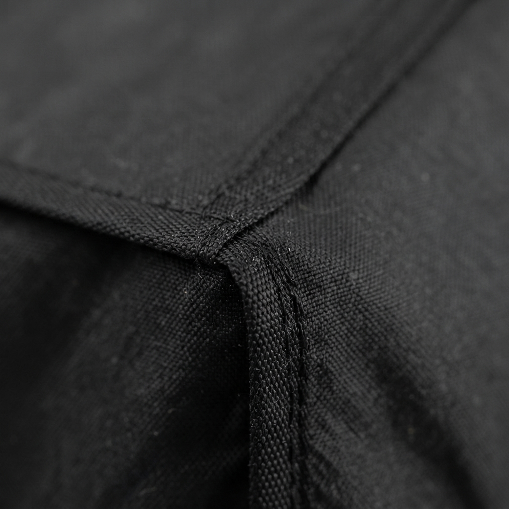 Cover for Crossray 4 Burner BBQ on Trolley — detail close-up