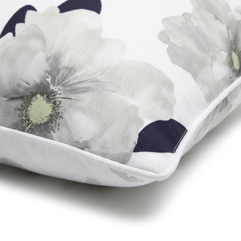 Hamptons 45x45cm Outdoor Cushion — detail close-up