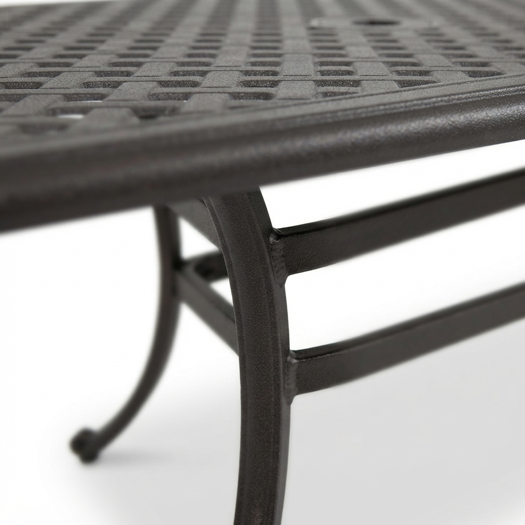 Nassau 180cm Table — detail close-up