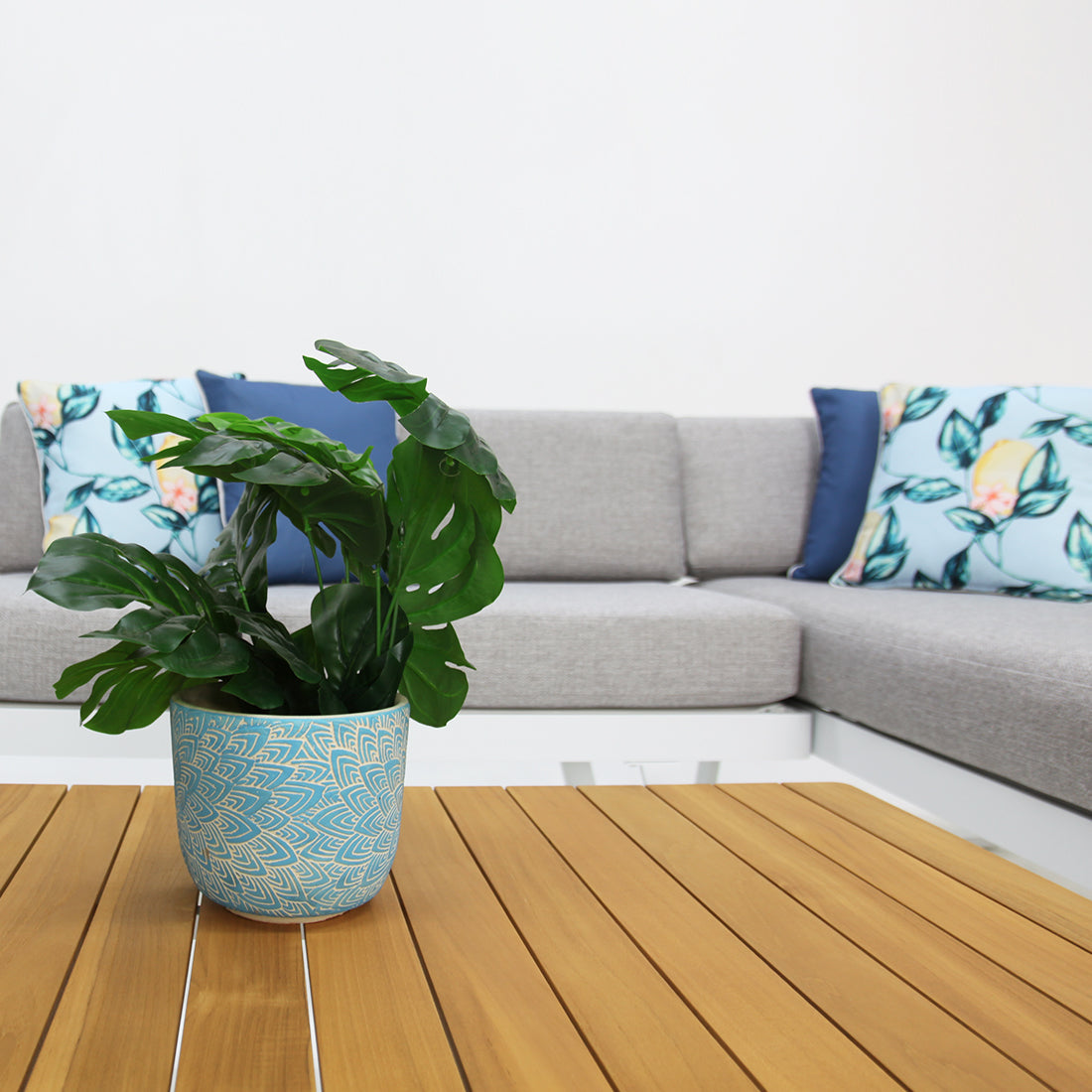 Charlton Corner Lounge Setting - White