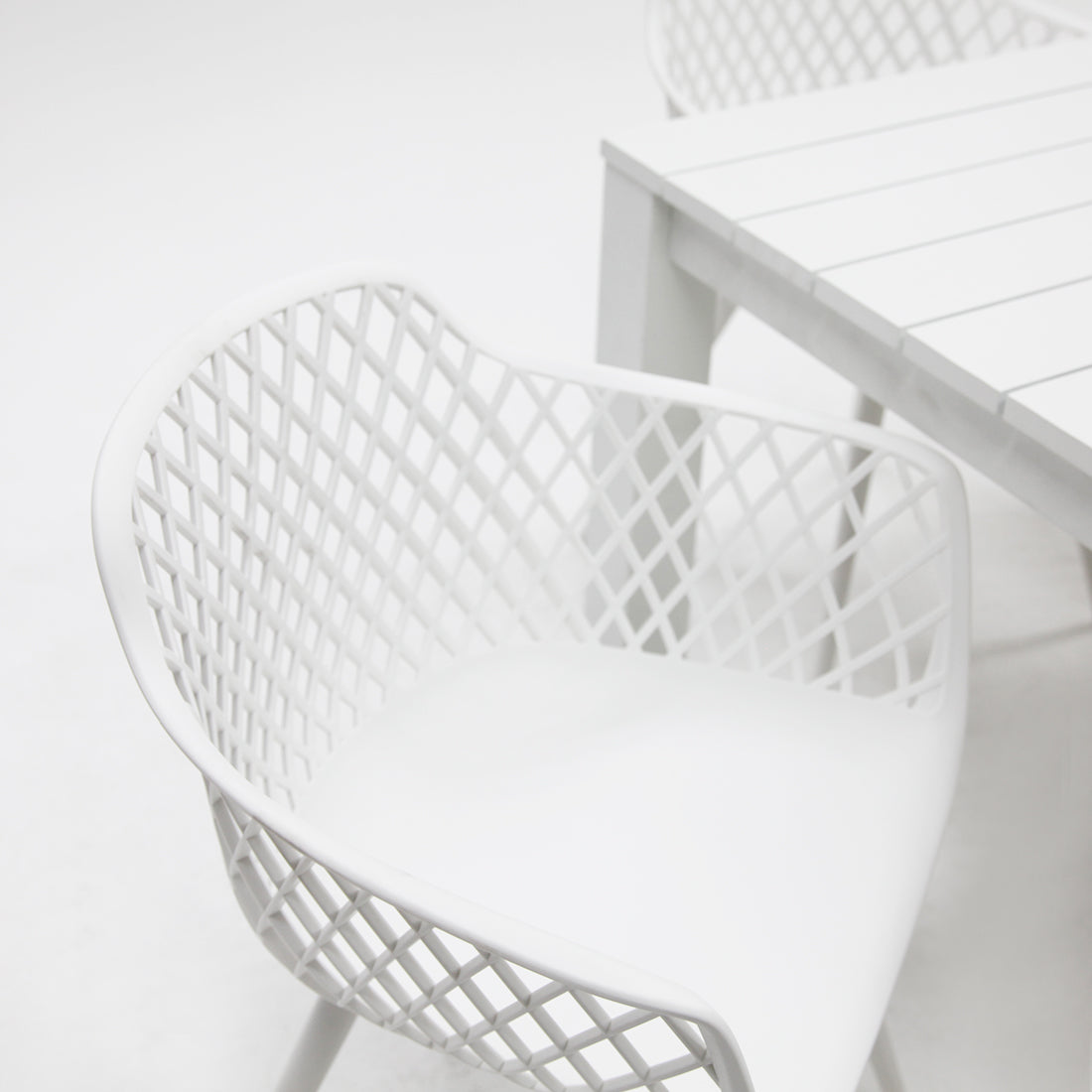 Dallas Java 7pc Dining Setting - White