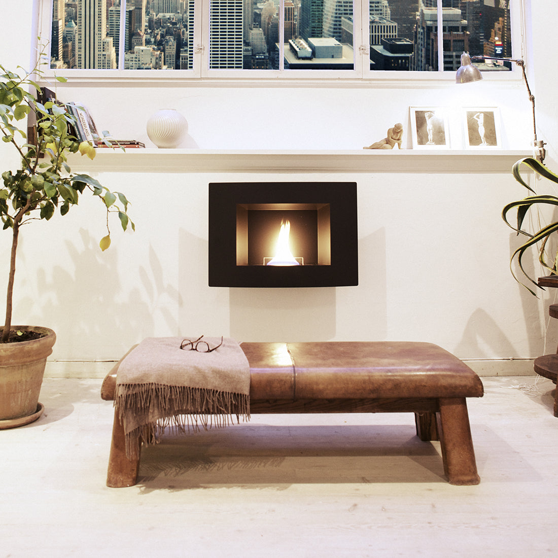 Tenderflame Wall Black