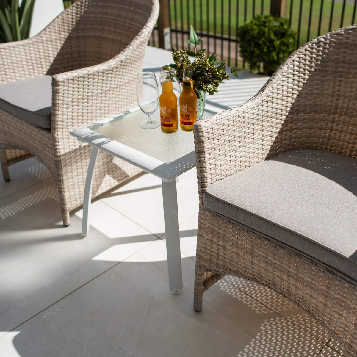 Boston Shelby - 3pce - Outdoor Bistro Set