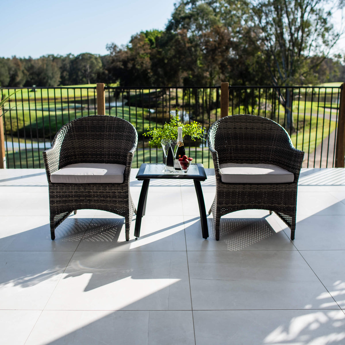 Boston Shelby - 3pce - Outdoor Bistro Set