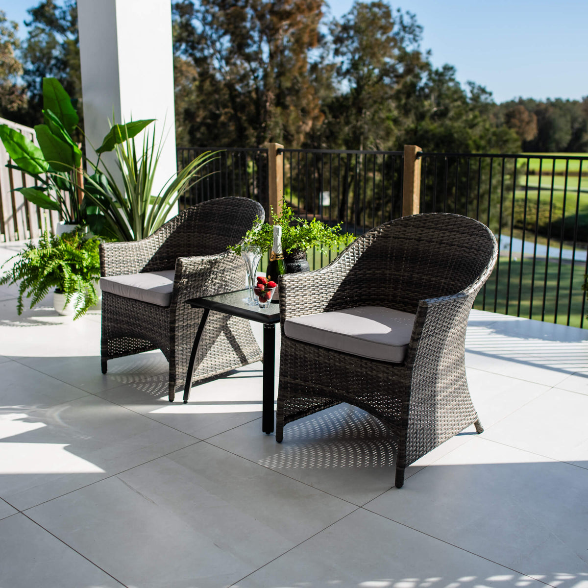Boston Shelby - 3pce - Outdoor Bistro Set
