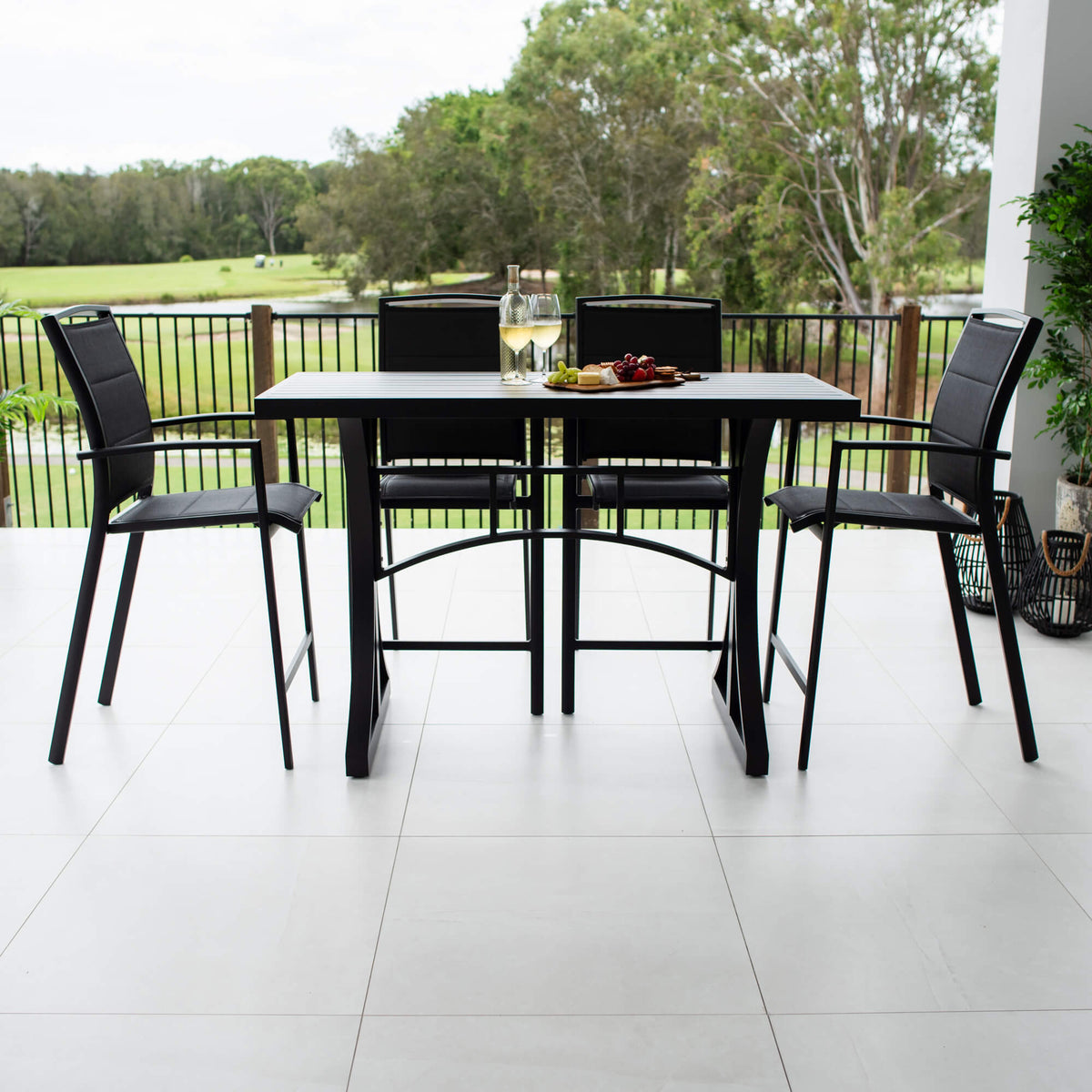 Shelby Bergen - 5pce (150x65) - Outdoor Bar Set