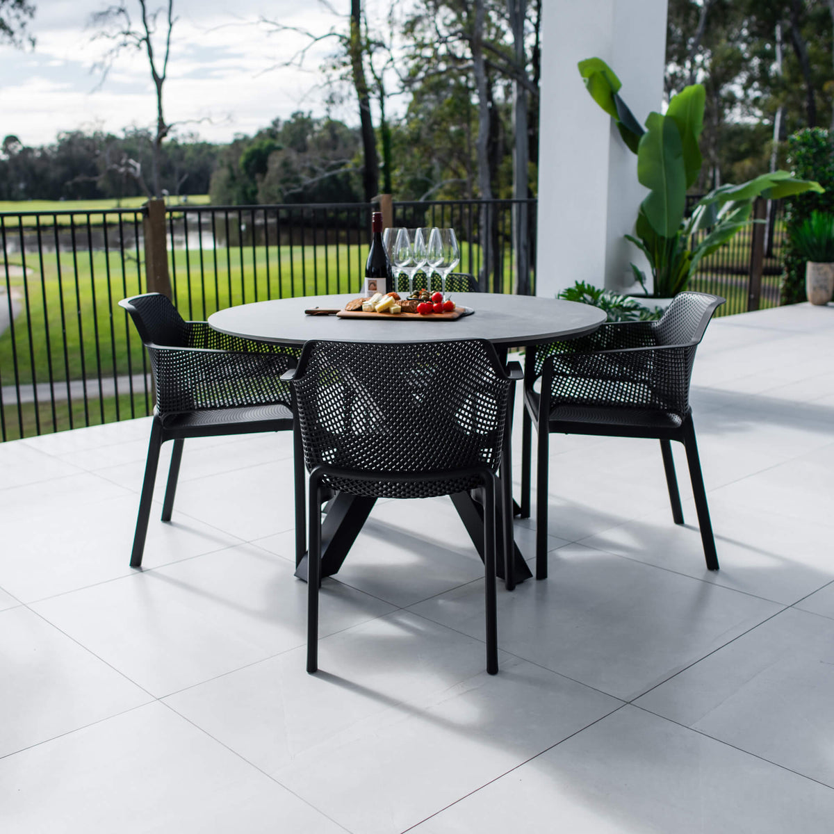 Nero Malibu Round - 5pce (120x120) - Outdoor Dining Set