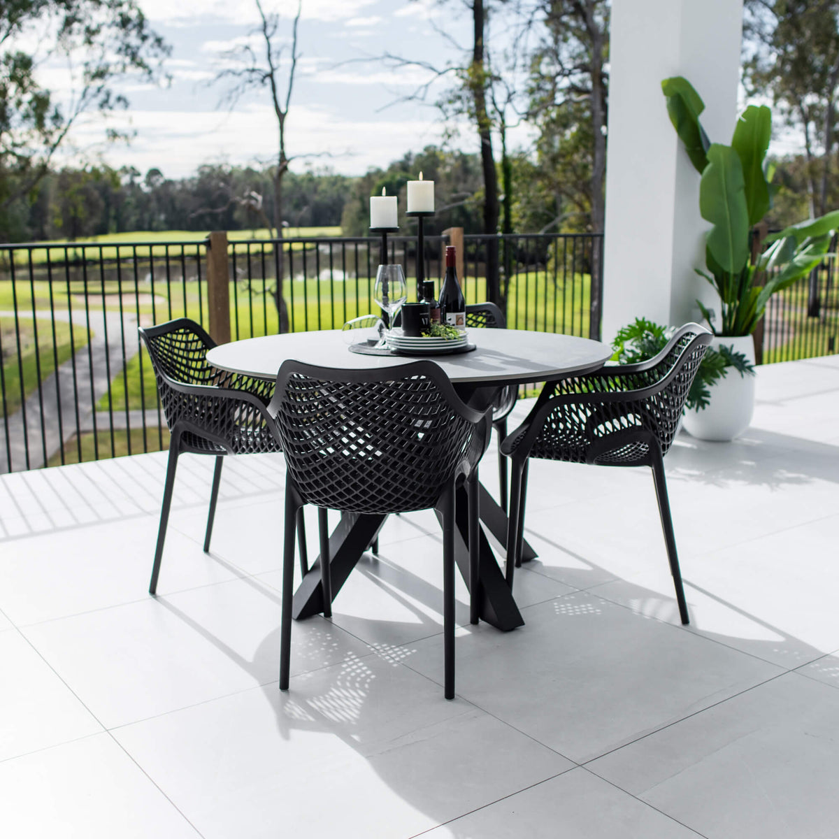 Roma XL Malibu Round - 5pce (120x120) - Outdoor Dining Set