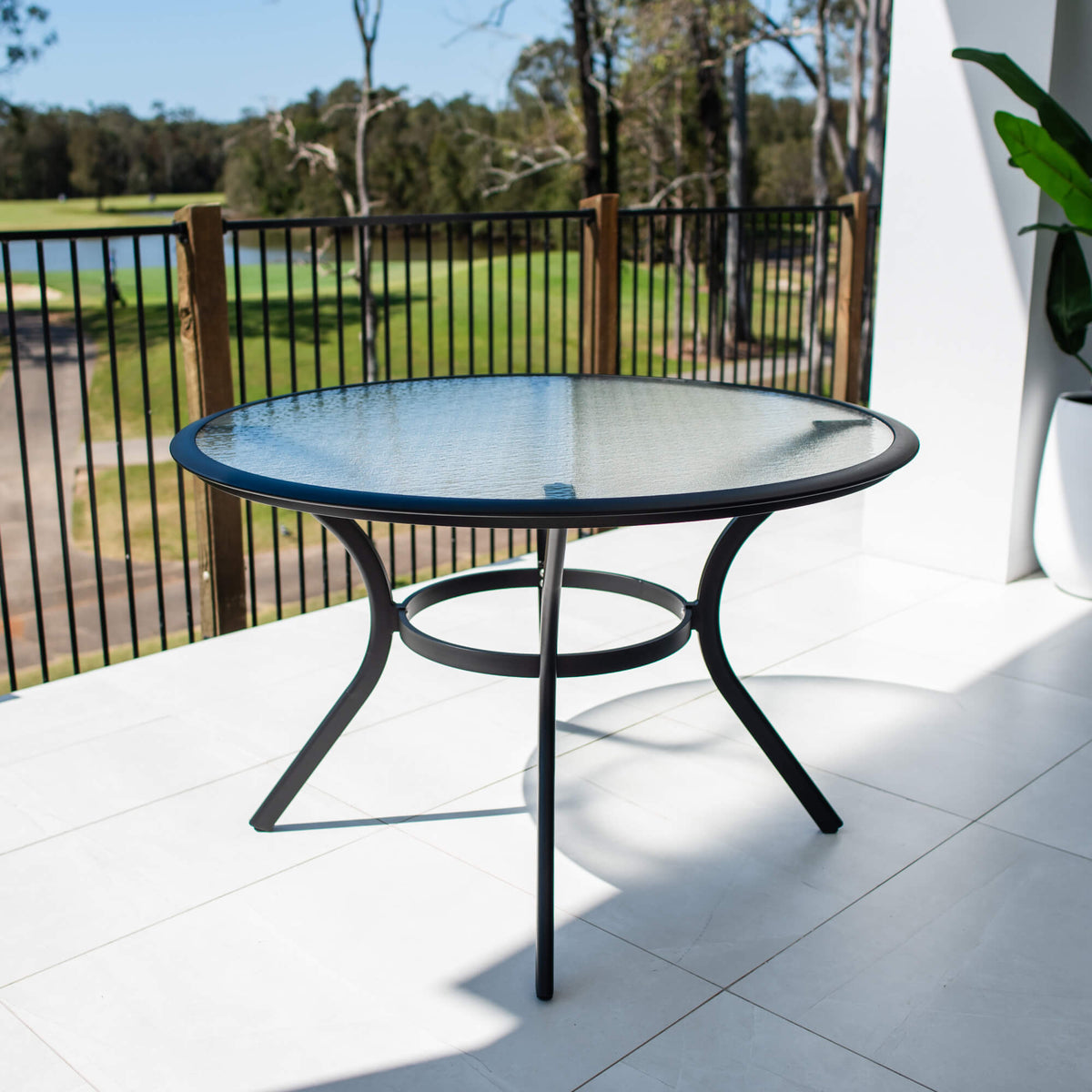 Coventry Round - (120x120) - Outdoor Dining Table