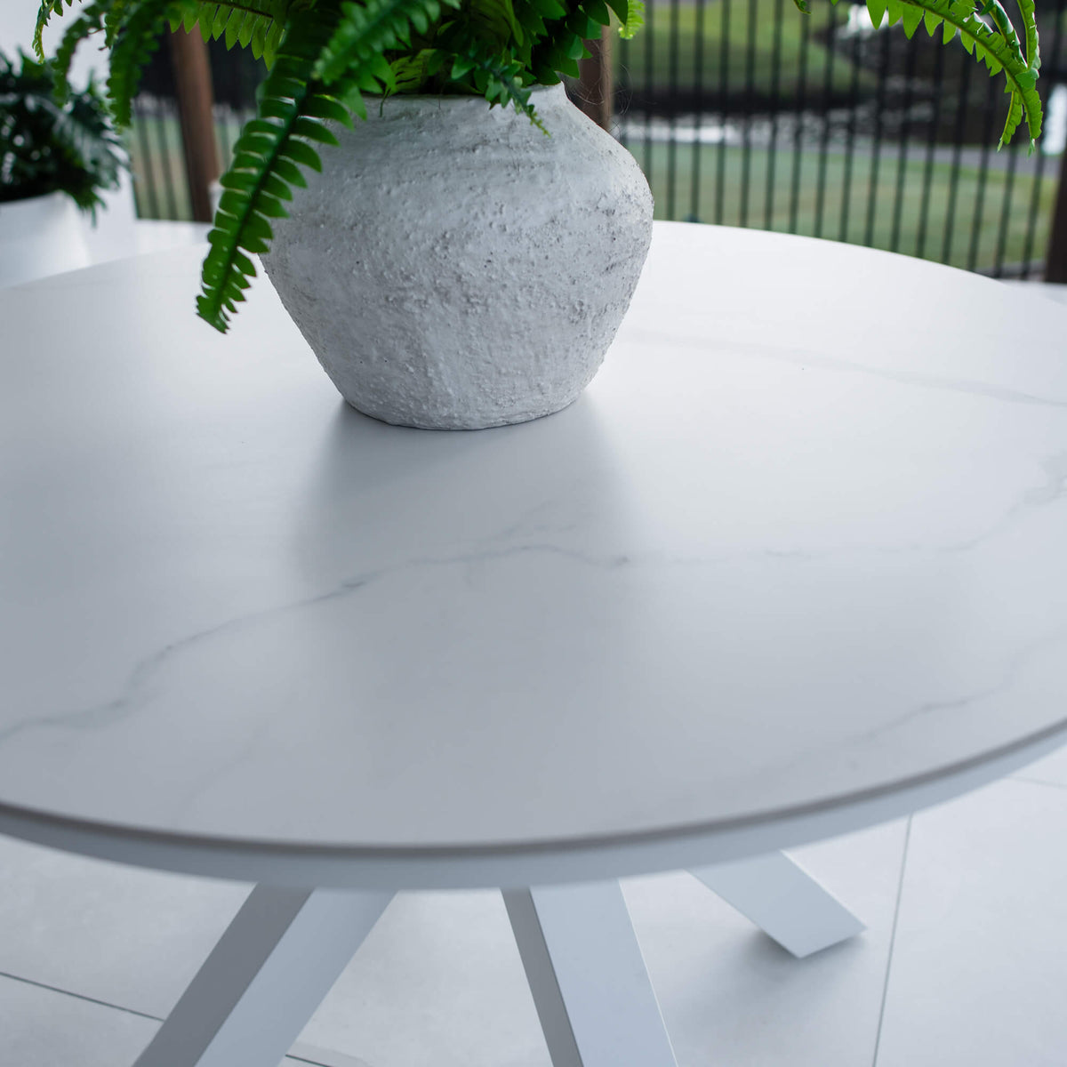 Malibu Round - (120x120) - Outdoor Dining Table