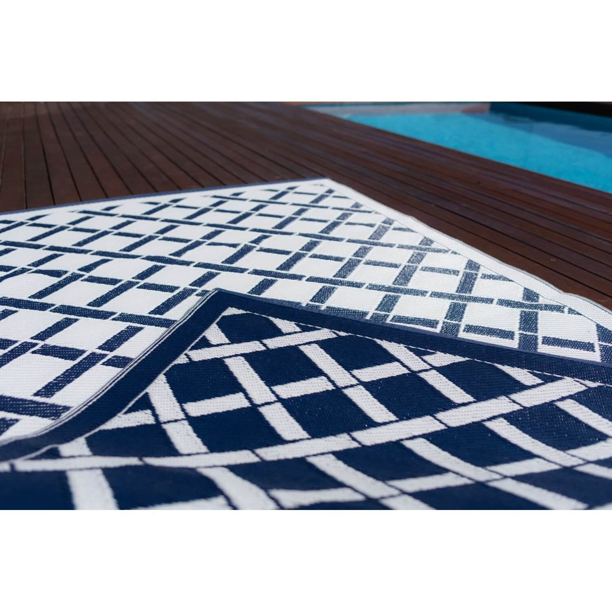 Signature Range Navy & White - Outdoor Rug