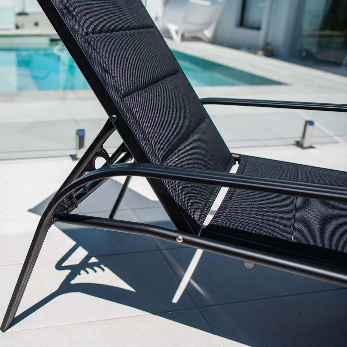 Leona - Outdoor Sun Lounge