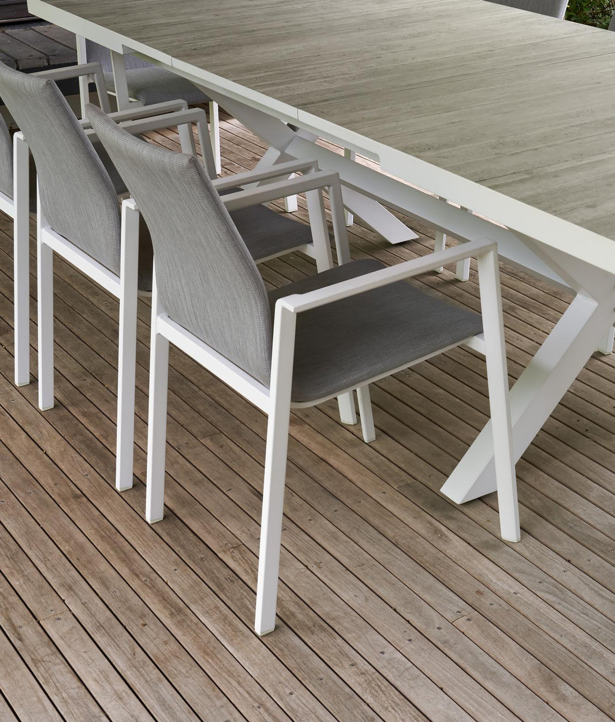 Best Outdoor Dining Chairs in Australia: Stackable, Folding and Armchair Styles Compared