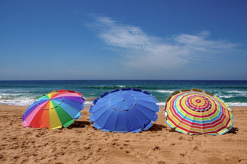 Pool Umbrella Shade and Sun Safety: UV Index, Canopies and Timing