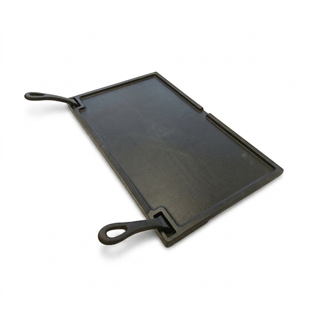 Buschbeck Cast Iron Hot Plate — studio view