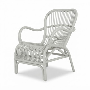 Cruze Lounger — studio view