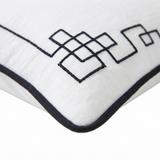 Linen Bedford Blanc - Indoor Cushion (30 x 50) — detail close-up