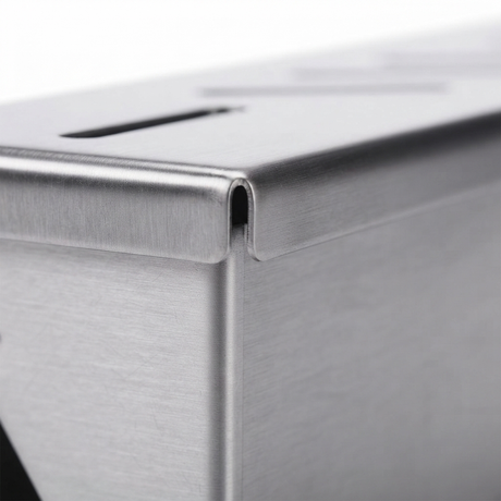 Rogue Smoker Box — detail close-up