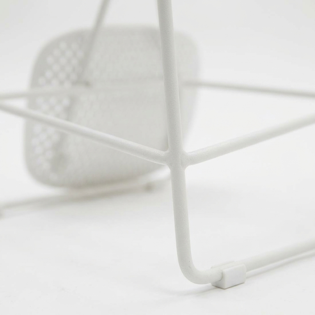 Palma Bar Stool - White — detail close-up
