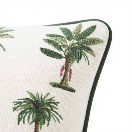 Palmy Raffles - Indoor Cushion (50 x 50) — detail close-up