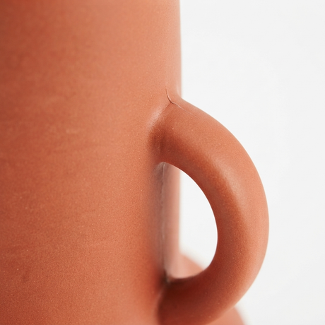 Kef Vase 14 x 13 x 20cm Tabasco — detail close-up