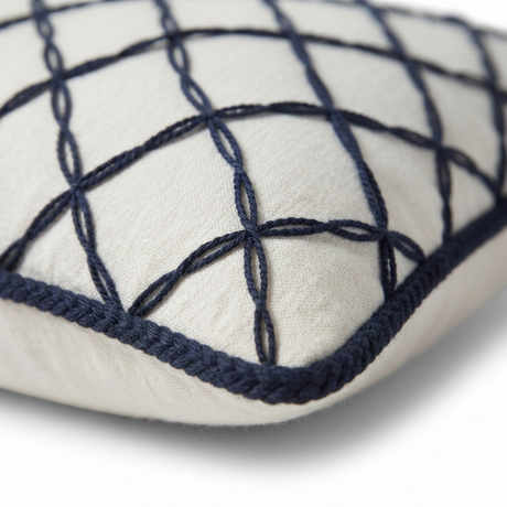 Santorini Lattice - Indoor Cushion (50 x 50) — detail close-up