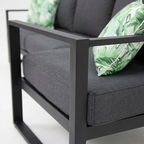 Dallas 3-Seater Lounge - Black — detail close-up