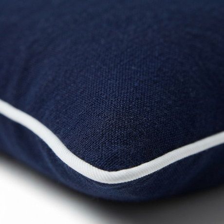 Basic Navy - Indoor Cushion (30 x 50) — detail close-up