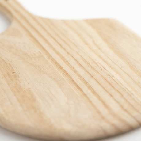 Buschbeck Wooden Pizza Paddle — detail close-up