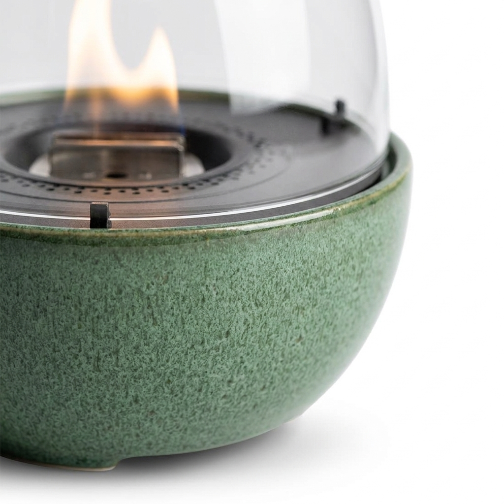 Tenderflame Tulip 18 Reactive Glaze Green — detail close-up