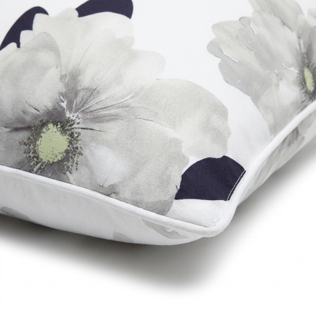 Hamptons 45x45cm Outdoor Cushion — detail close-up