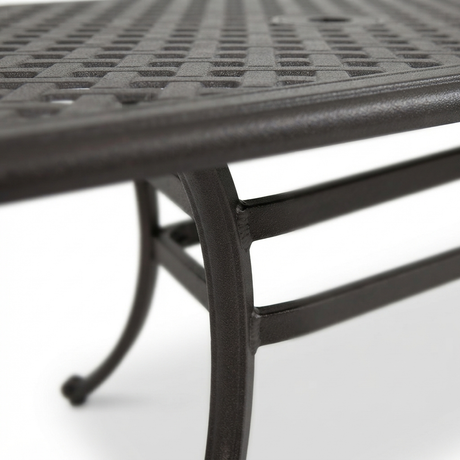 Nassau 180cm Table — detail close-up