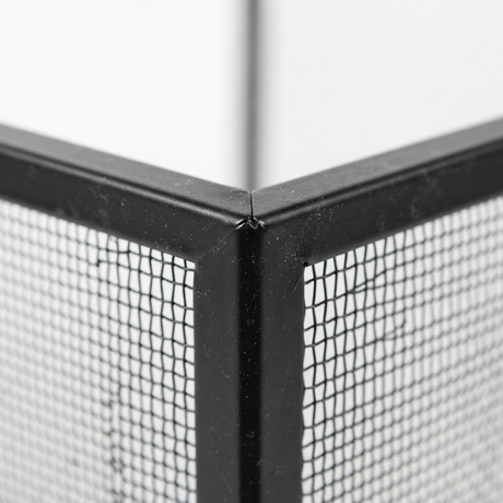 Child Guard Mesh Fire Screen for Woodheaters — detail close-up