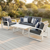 Las Vegas Lounge — outdoor setting