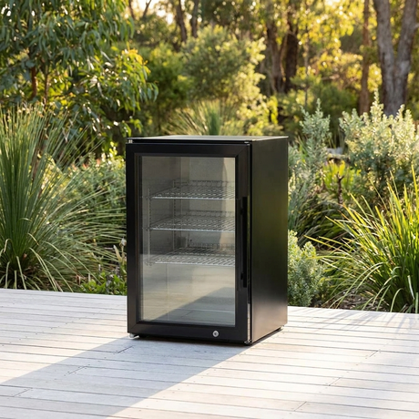 Crossray Single Fridge — outdoor setting
