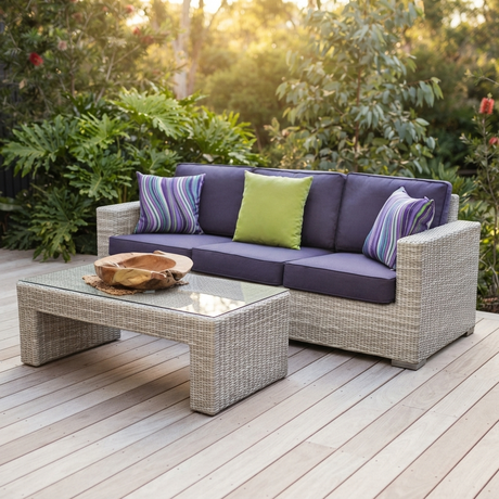 Malibu Lounge — outdoor setting