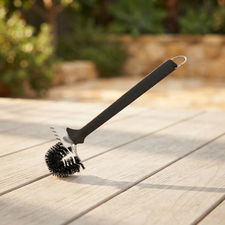 Coleman Palmyra Twisted Bristle Brush — outdoor setting