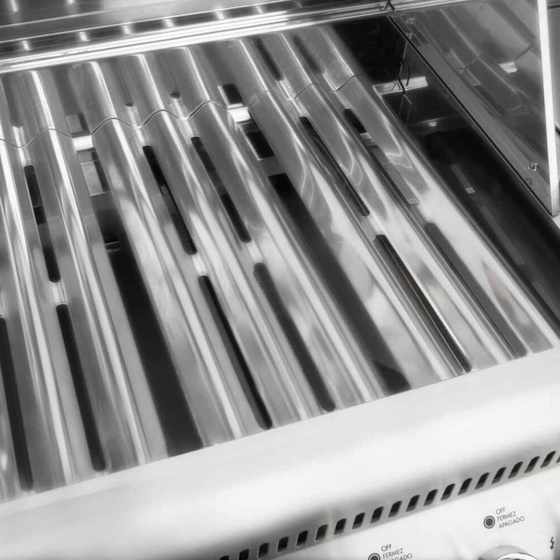 Napoleon LEX 485 Built In BBQ