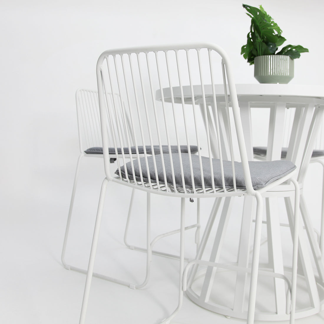 Cila 5pc Bar Setting - White