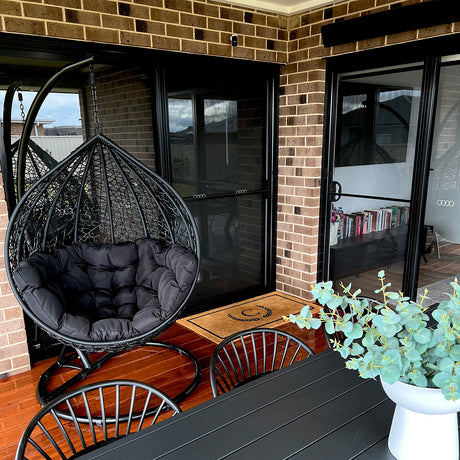 Kakadu Pod Chair - Black/Black