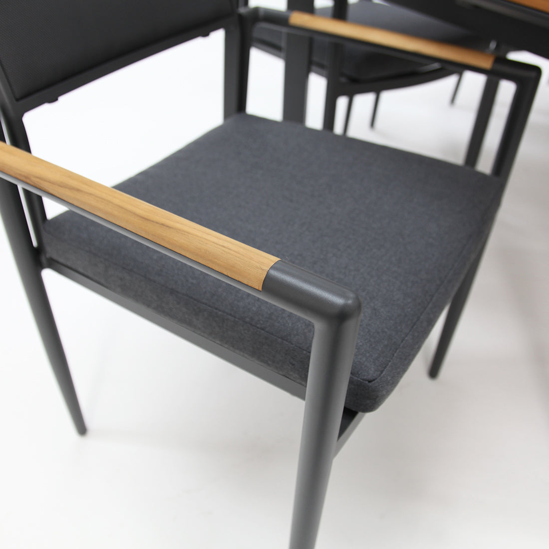 Otis 9pc Dining Setting
