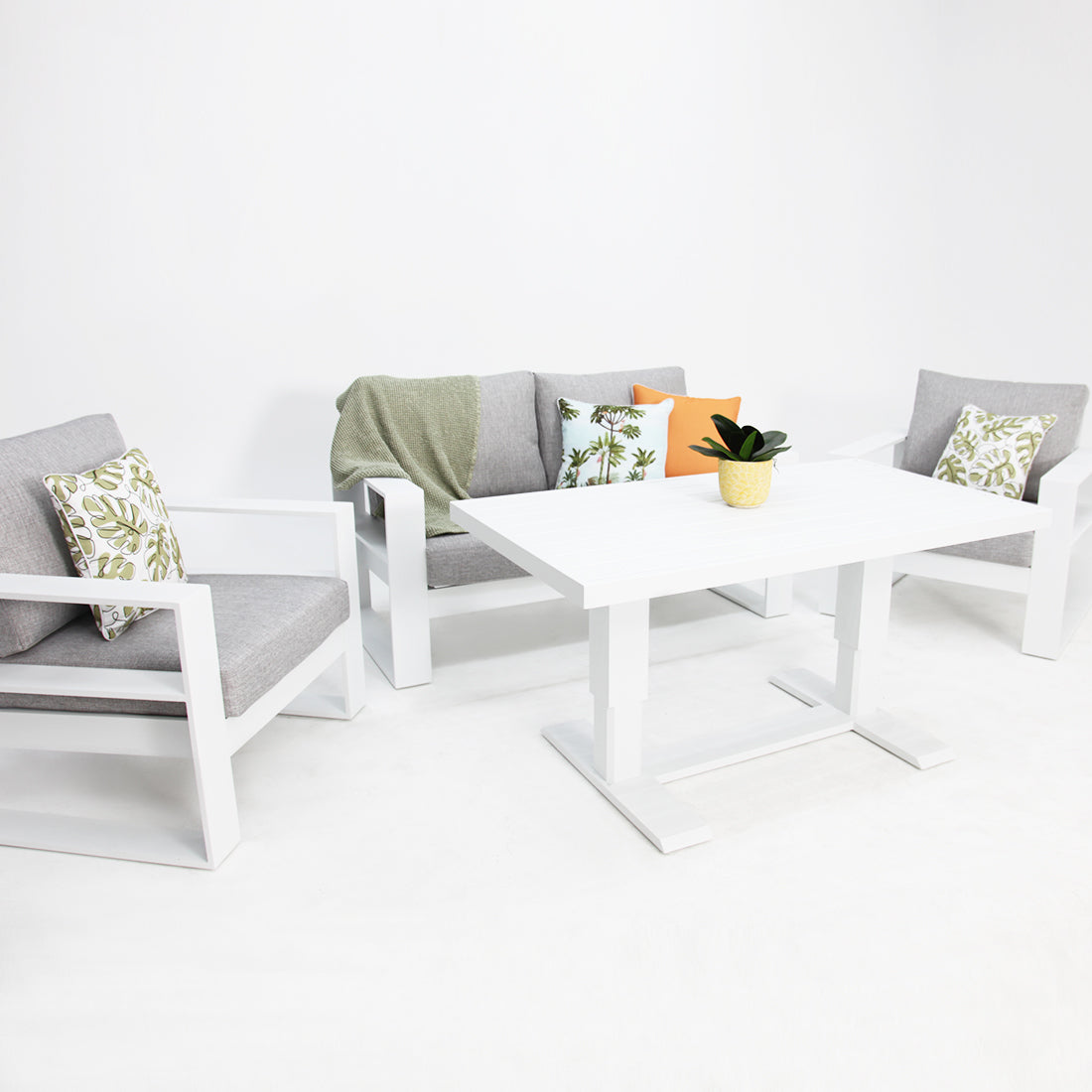 Hayman Holste 211 Lounge Setting - White