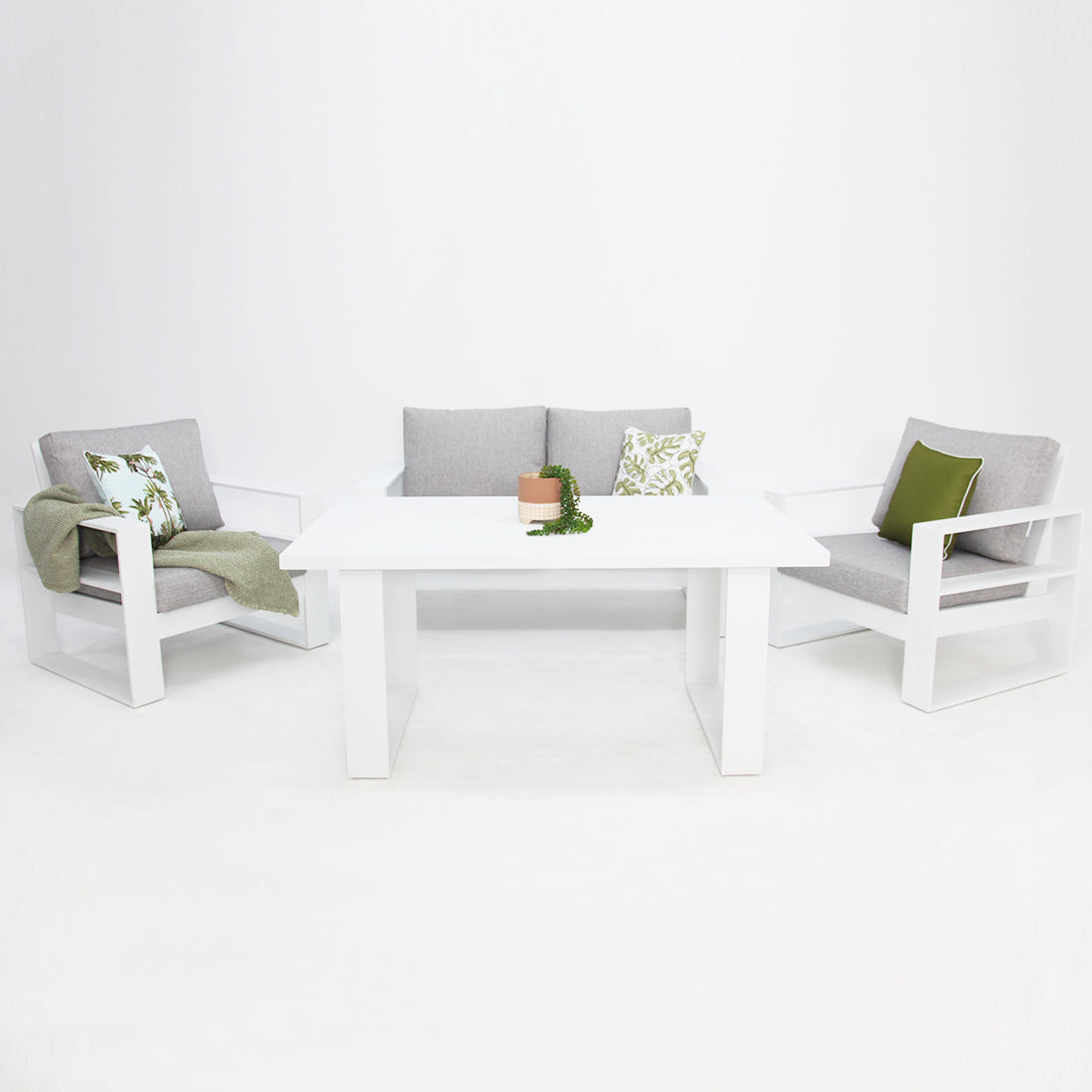 Hayman 211LD Lounge Setting - White