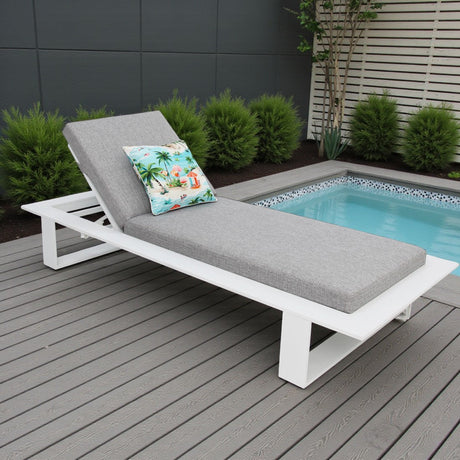 Hayman Sunlounge - White