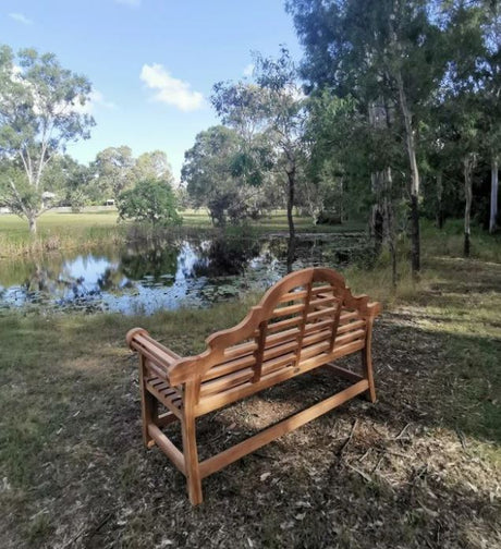 Luxenborg Bench