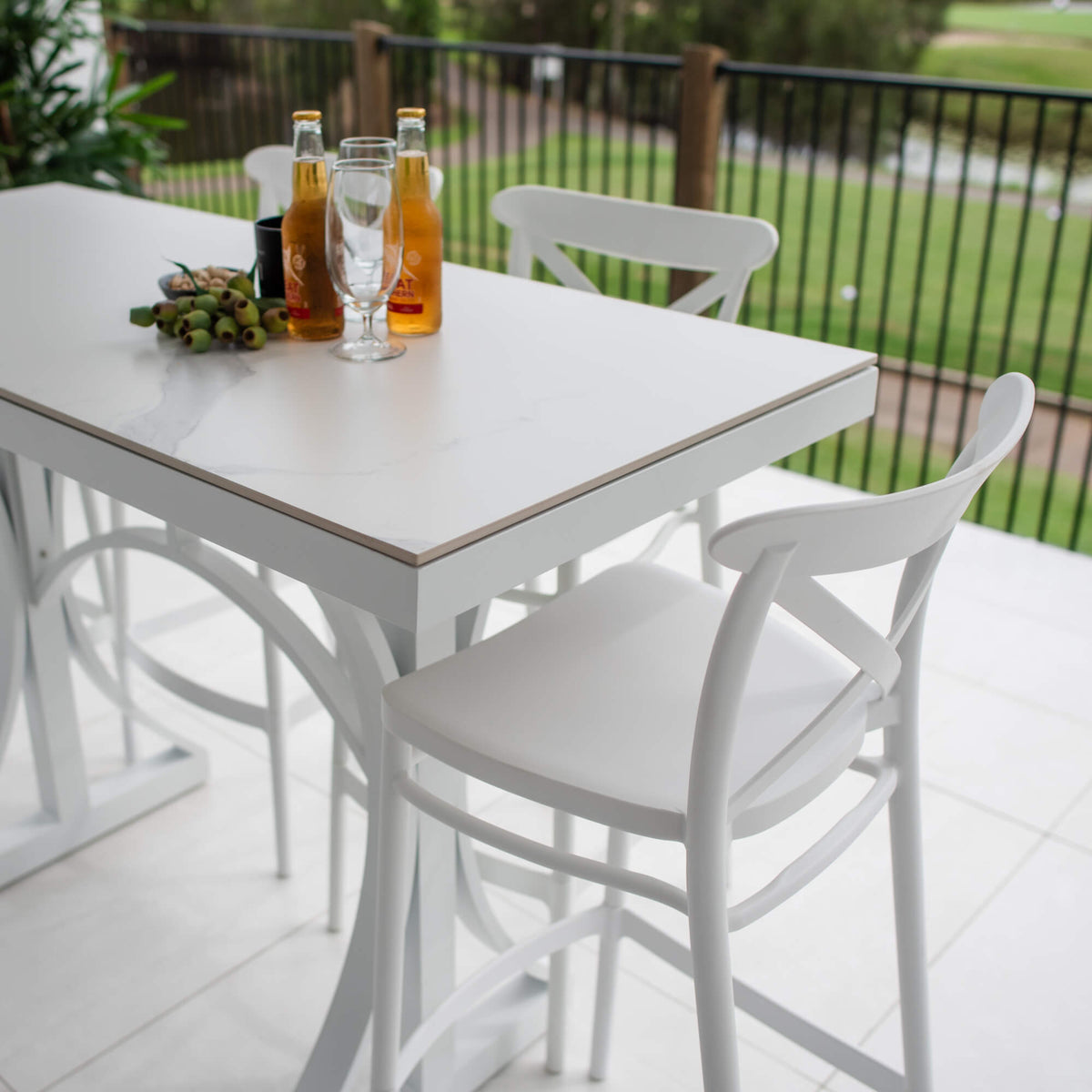 Portsea 75 Malibu - 5pce (150x65) - Outdoor Bar Set