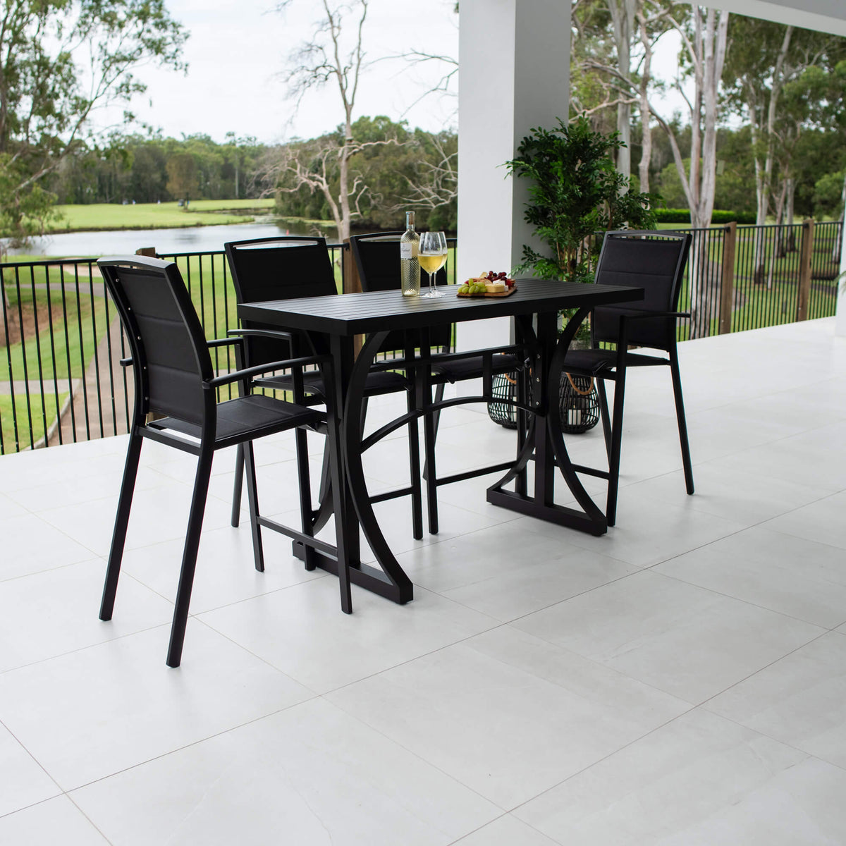 Shelby Bergen - 5pce (150x65) - Outdoor Bar Set