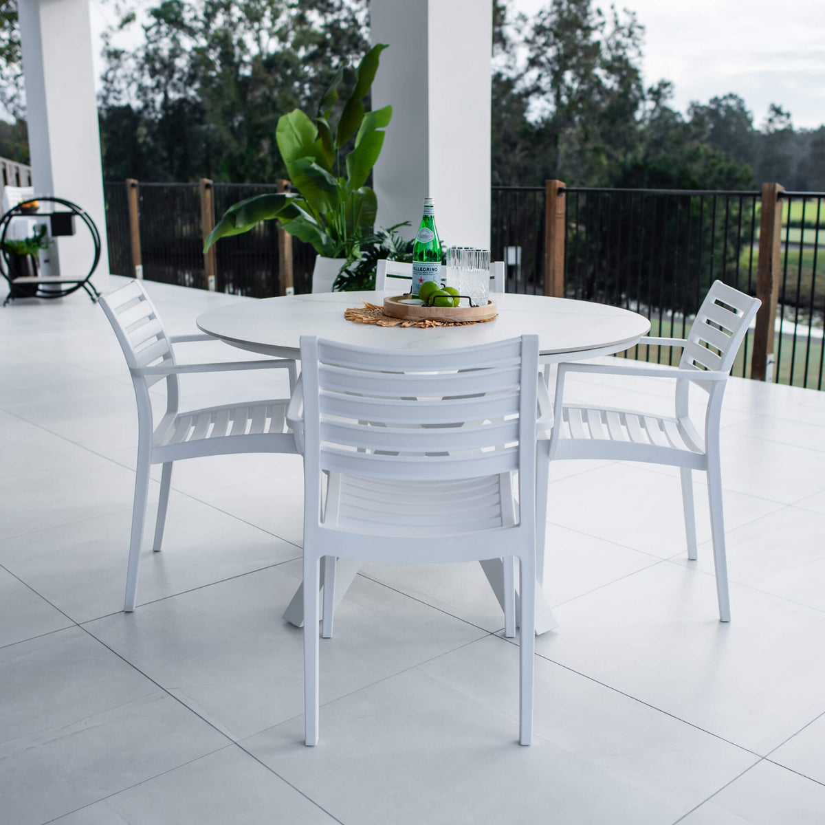 Apollo XL Malibu Round - 5pce (120x120) - Outdoor Dining Set