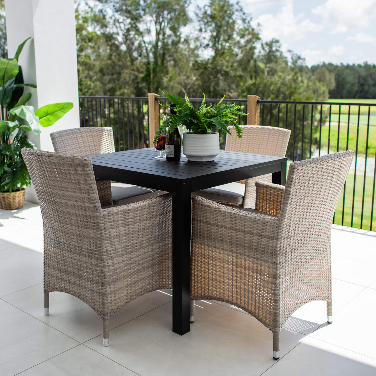 Aspen Aria - 5pce (90x90) - Outdoor Dining Set