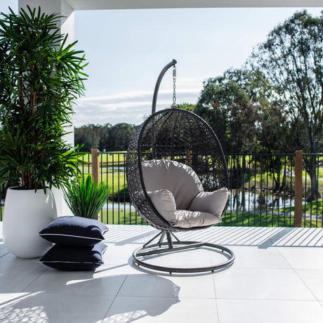 Hanging Pod Chair - Outdoor Hanging Chair